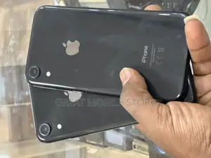 Apple iPhone XR 64 GB Black