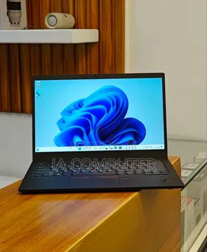 Photo - New Laptop Lenovo ThinkPad X1 Carbon 16GB Intel Core I7 SSD 512GB