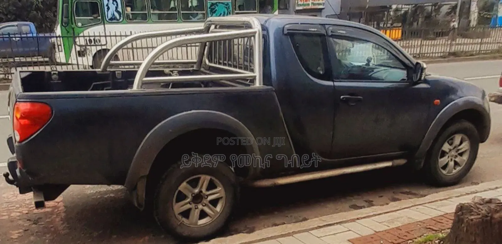 Mitsubishi L200 Single Cab 2.5 TD 4WD 2007 Gray