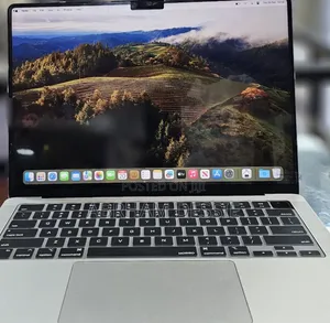 New Laptop Apple MacBook Pro 2023 M3 14-Inch 8GB Apple M3 SSD 512GB