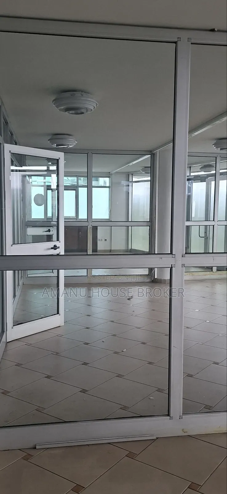 Urgent Office for Rent in Mexico City 465sqm at 395,250birr With Vat