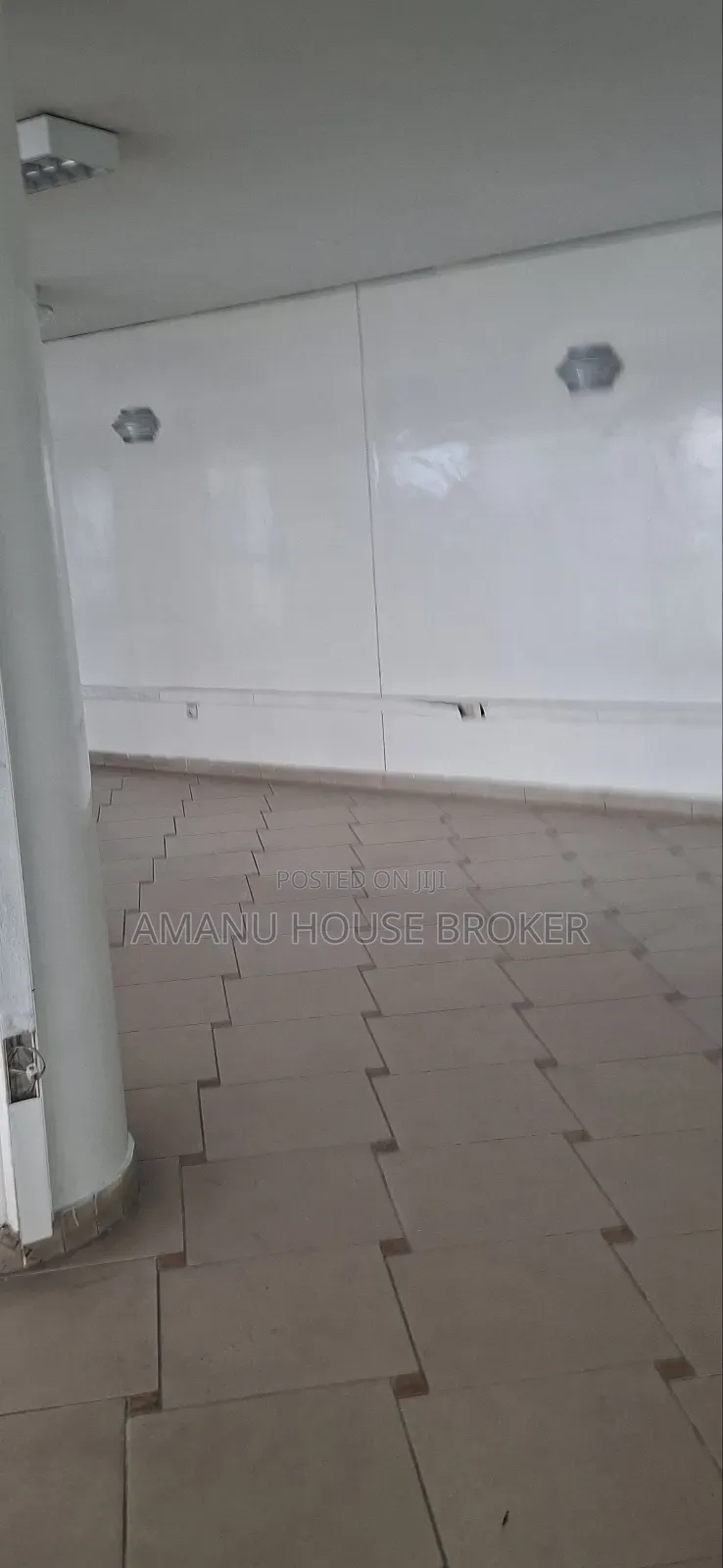 Urgent Office for Rent in Mexico City 465sqm at 395,250birr With Vat