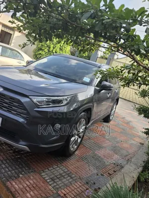Photo - Toyota RAV4 Adventure 2019 Black