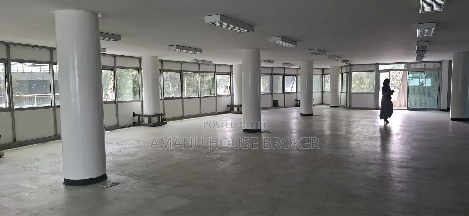 Urgent Office for Rent in Mexico 465sqm at 395,250 With Vat