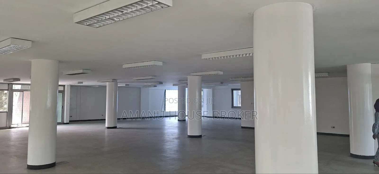 Urgent Office for Rent in Mexico 465sqm at 395,250 With Vat