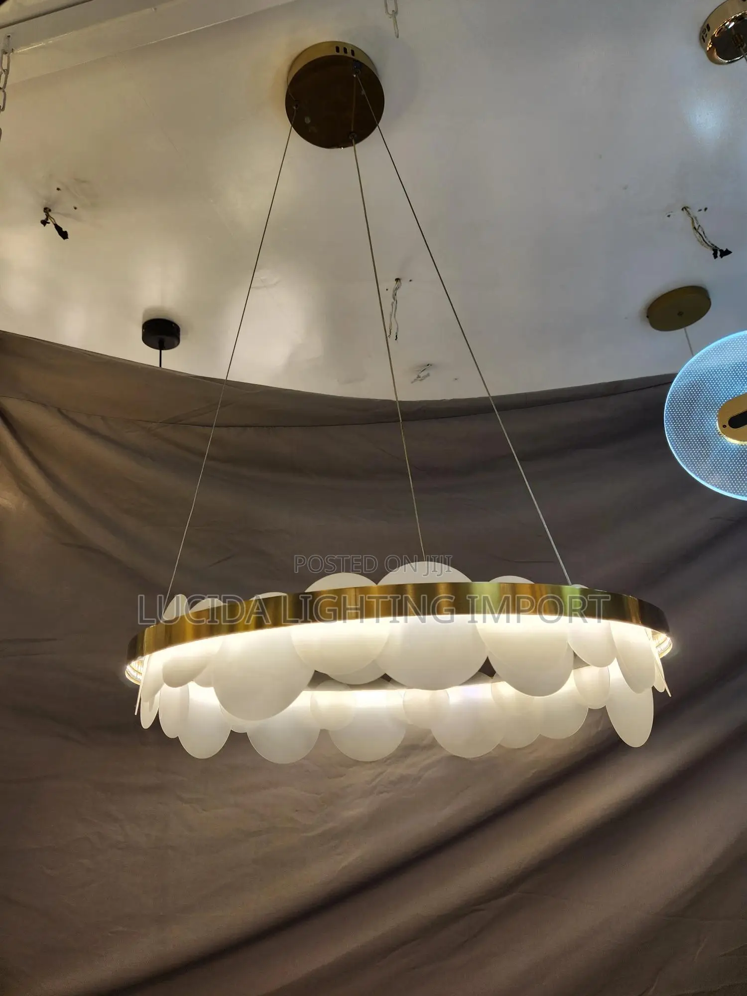 Light Gold Chandelier Led