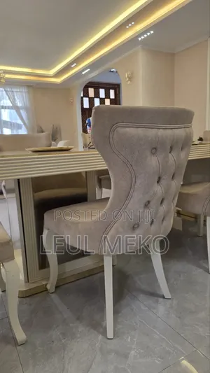 10 Seat Dining Table