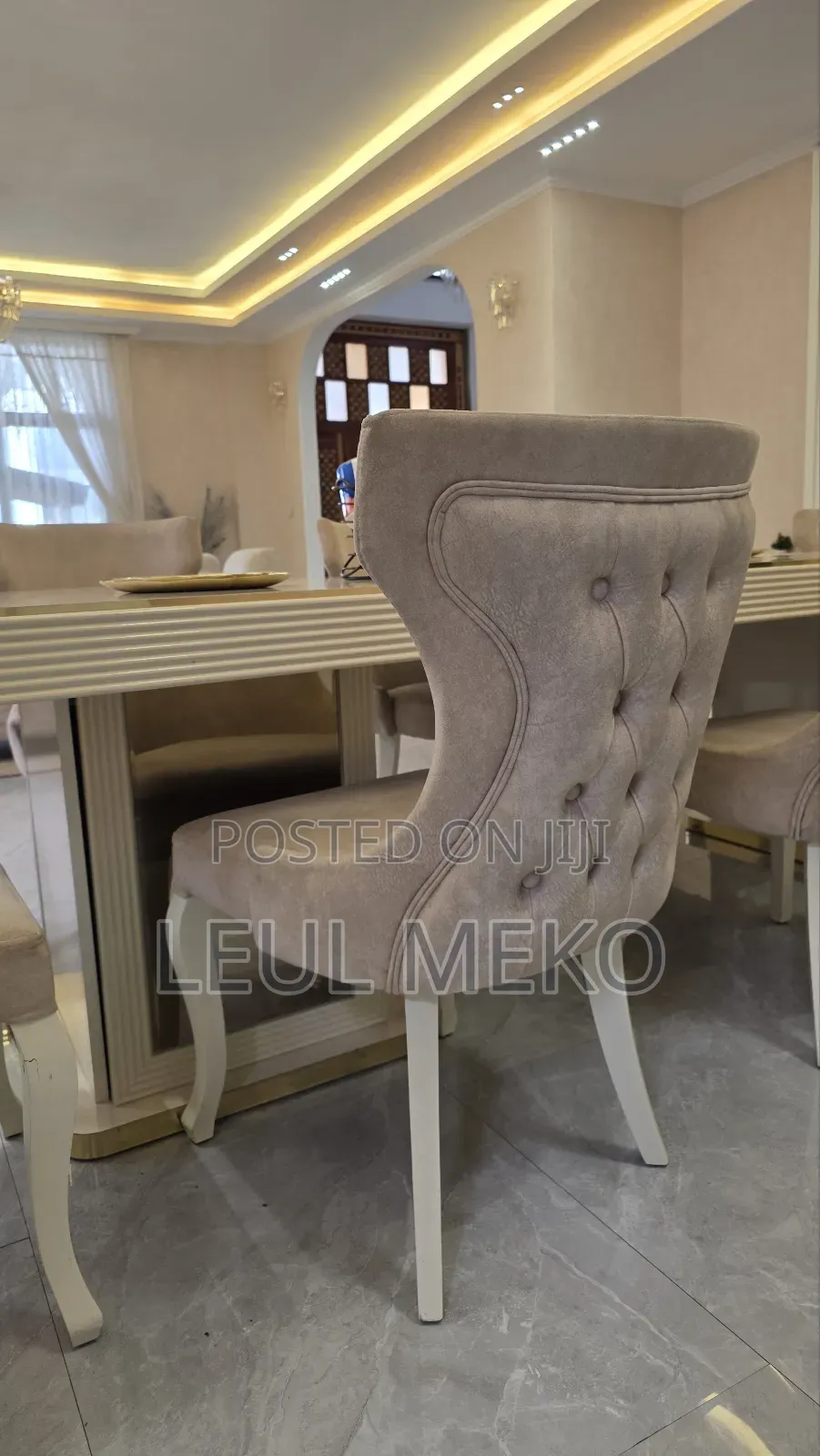 10 Seat Dining Table