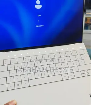 New Laptop Dell XPS 13 32GB Intel Core I7 SSD 1T