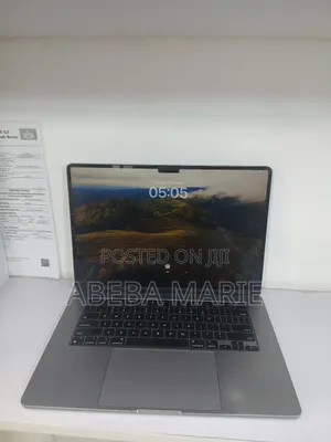 Photo - New Laptop Apple MacBook Air 2024 M3 15-Inch 16GB Apple M3 SSD 512GB