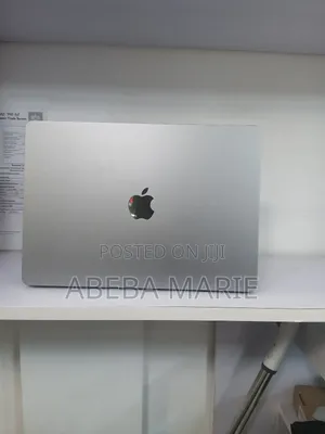 New Laptop Apple MacBook Air 2024 M3 15-Inch 16GB Apple M3 SSD 512GB