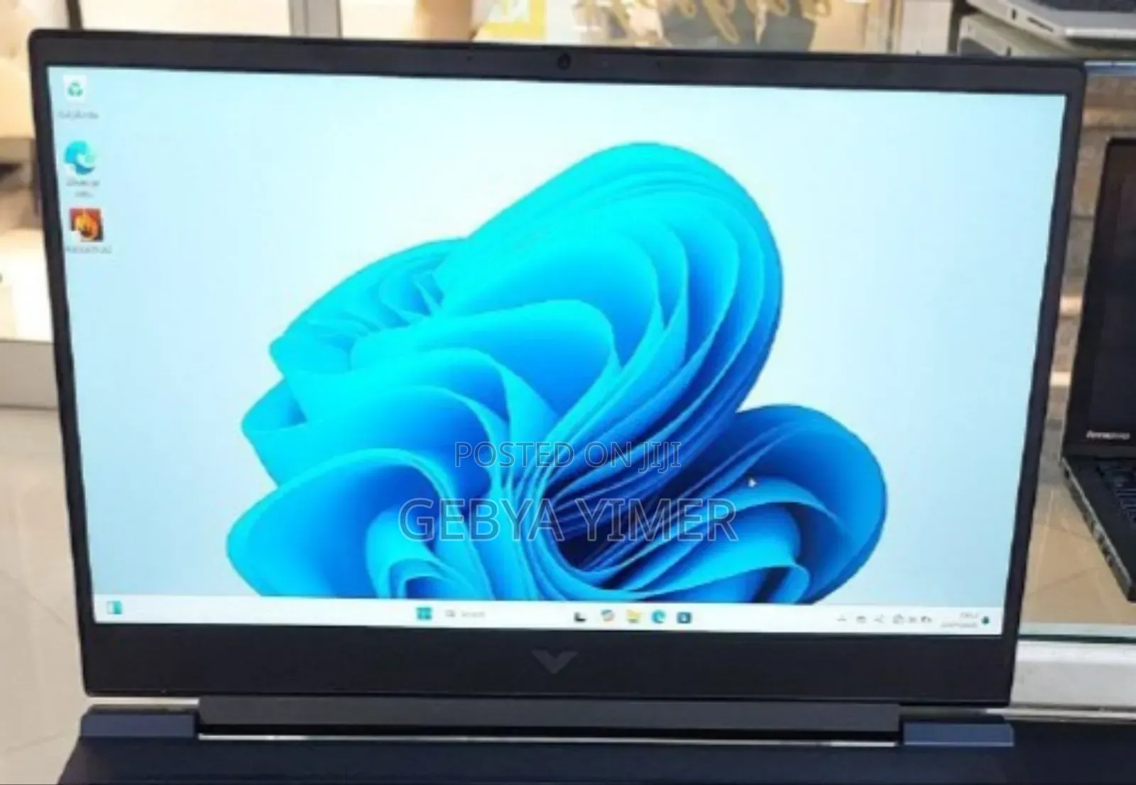 New Laptop HP Victus 16 16GB AMD Ryzen 7 SSD 1T