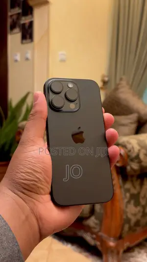 Photo - New Apple iPhone 16 Pro 128 GB Black