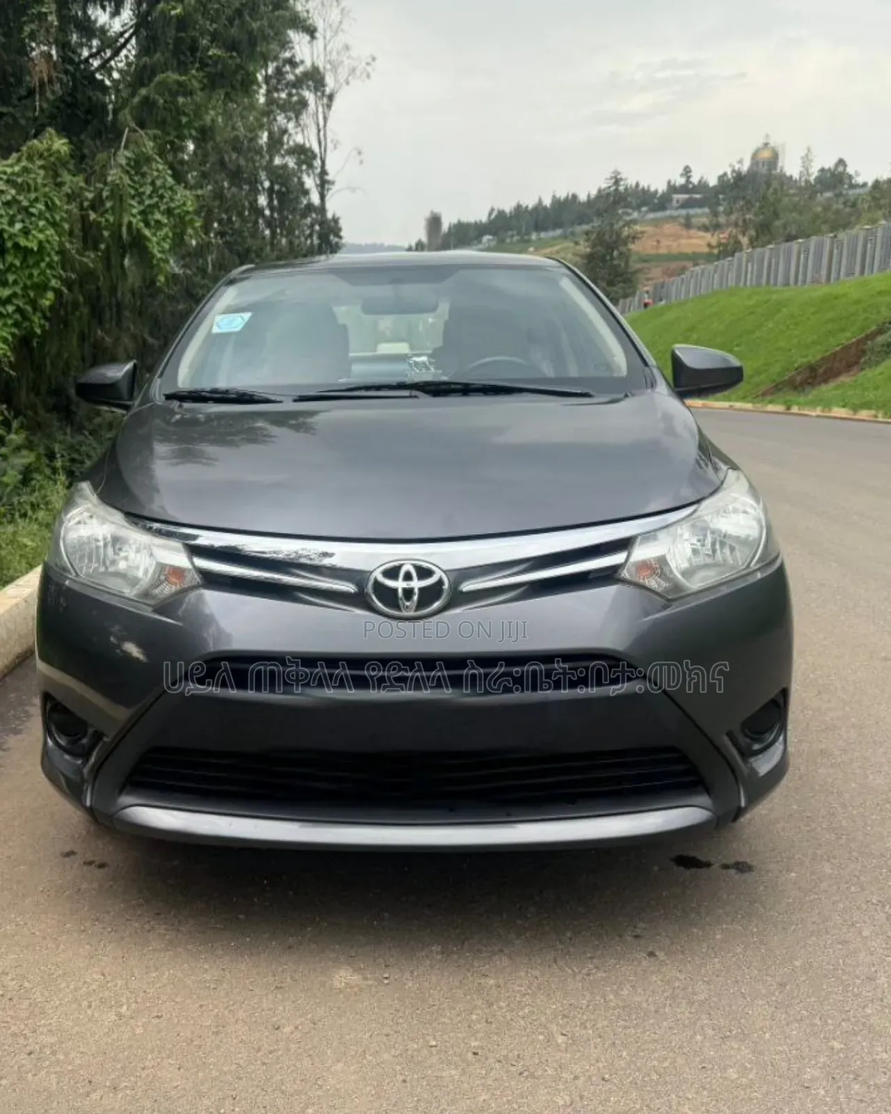 Toyota Yaris 2015 Gray
