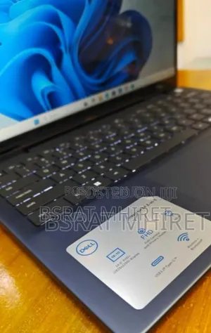 New Laptop Dell Inspiron 15 16GB AMD Ryzen 7 SSD 1T