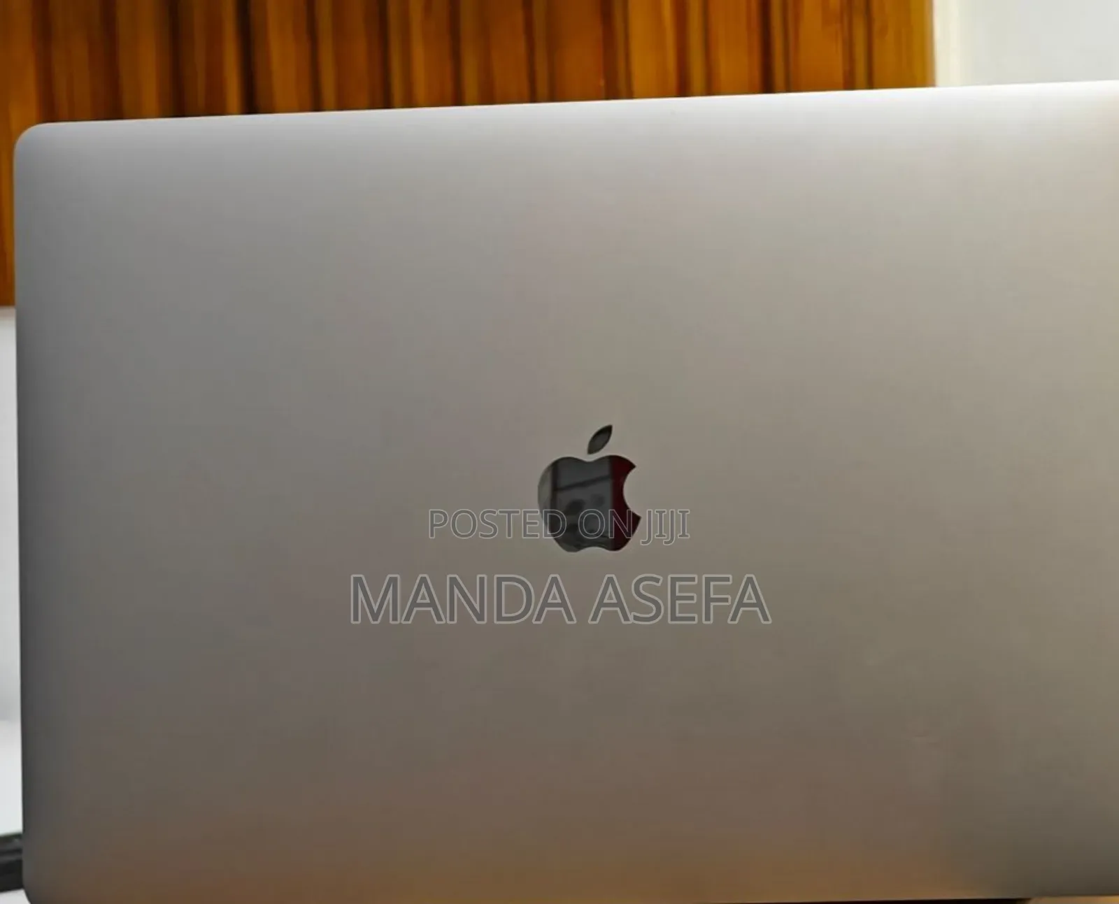 New Laptop Apple MacBook Pro 2019 32GB Intel Core i9 SSD 512GB