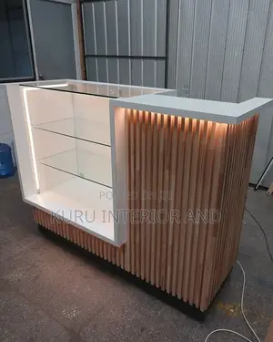 Photo - Display Counter ( 120 Cm X 110 Cm X 50 Cm )