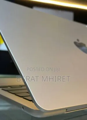 New Laptop Apple MacBook Air 2022 M2 8GB Apple M2 SSD 256GB