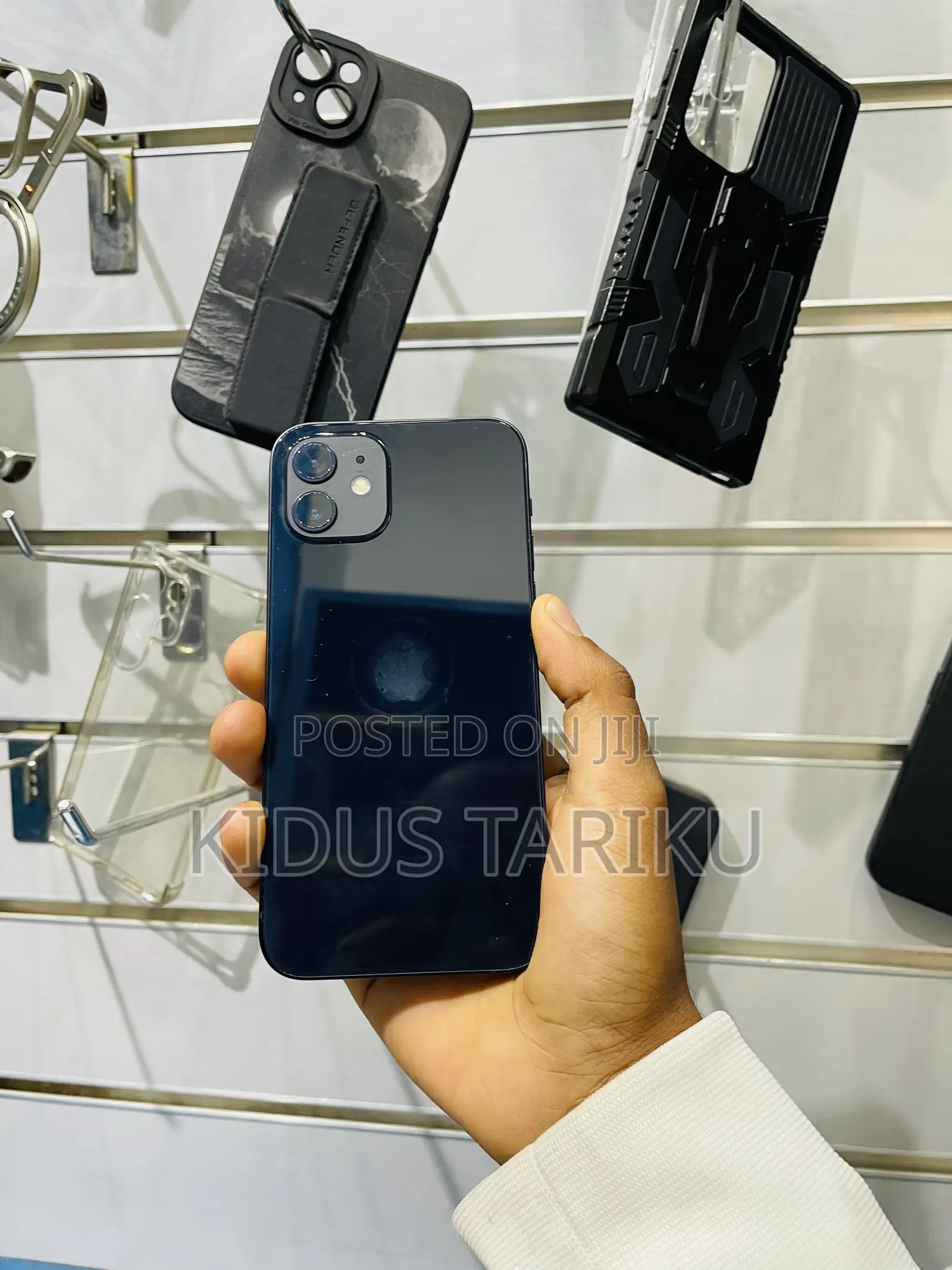 Apple iPhone 12 64 GB Black