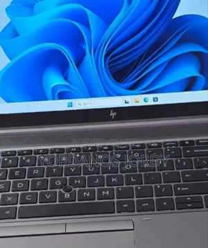 New Laptop HP ZBook Firefly 15 G7 16GB Intel Core I7 SSD 1T