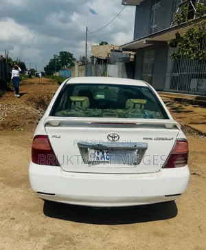 Toyota Corolla 2006 White