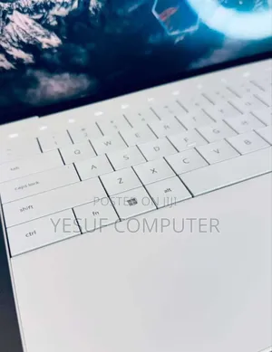 New Laptop Dell XPS 13 16GB Intel Core I7 SSD 512GB