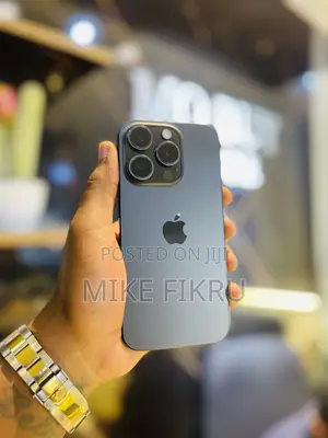 Photo - Apple iPhone 15 Pro 256 GB Black