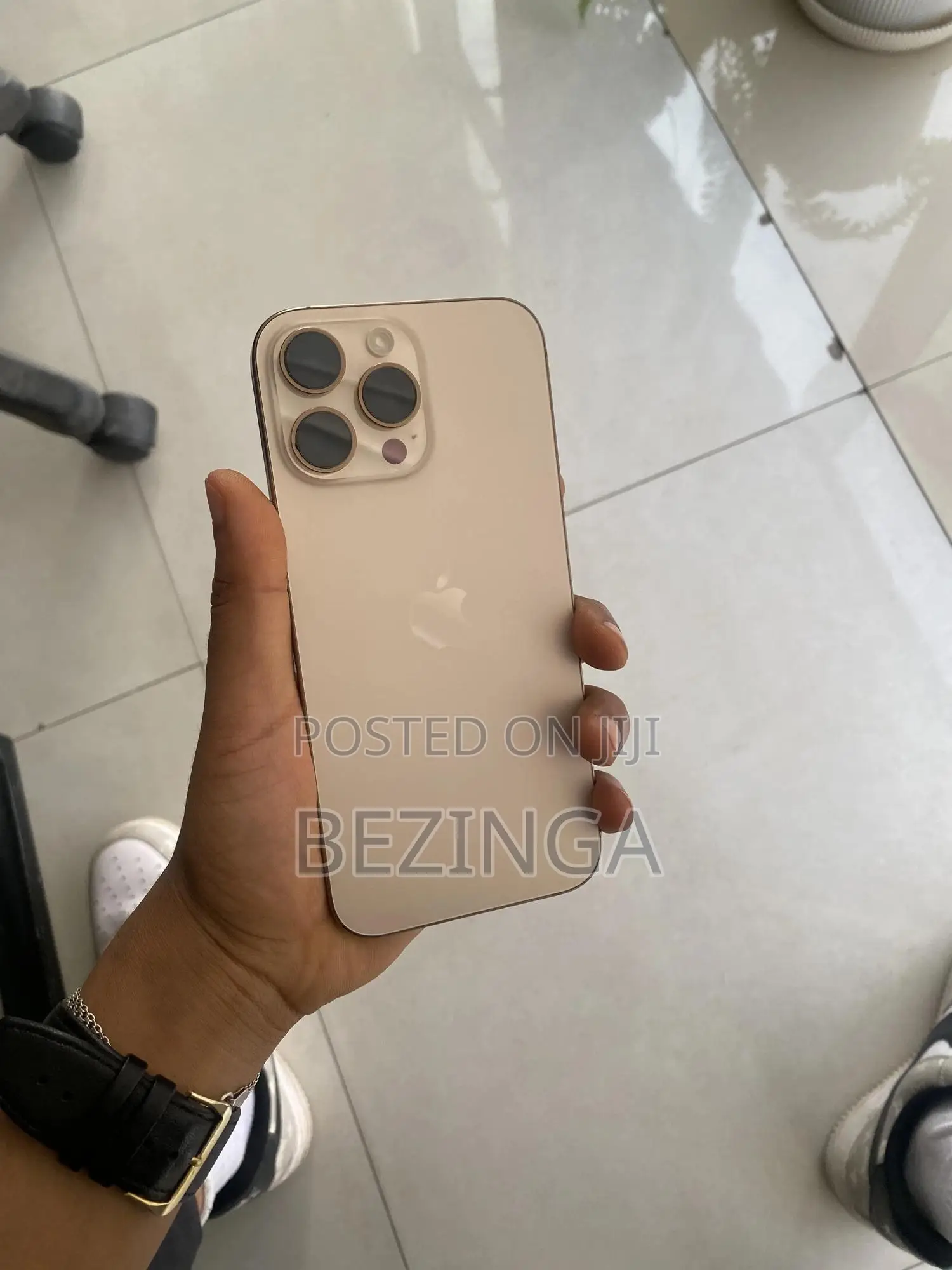 Apple iPhone 16 Pro Max 256 GB Gold