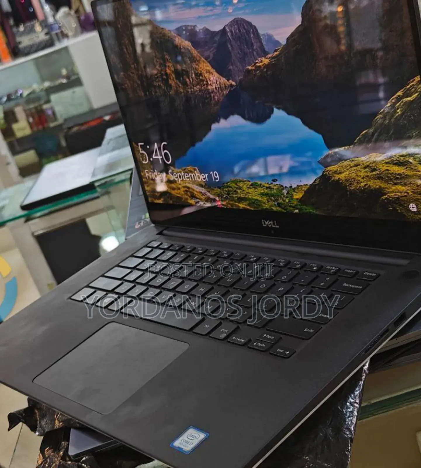 New Laptop Dell Precision 5540 16GB Intel Core I7 SSD 512GB