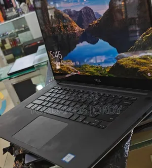 New Laptop Dell Precision 5540 16GB Intel Core I7 SSD 512GB