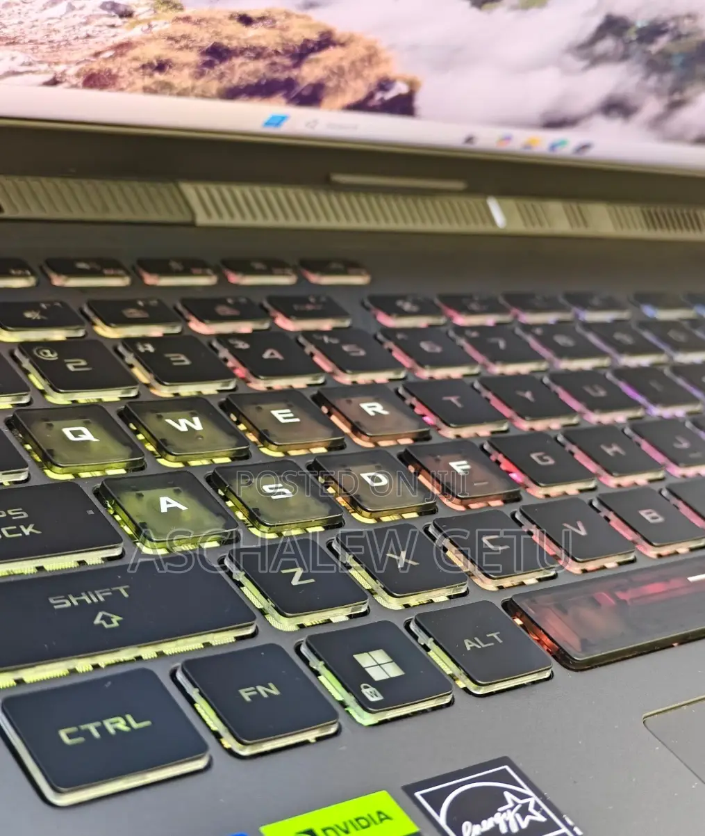New Laptop Asus ROG Strix G15 16GB Intel Core I9 SSD 1T
