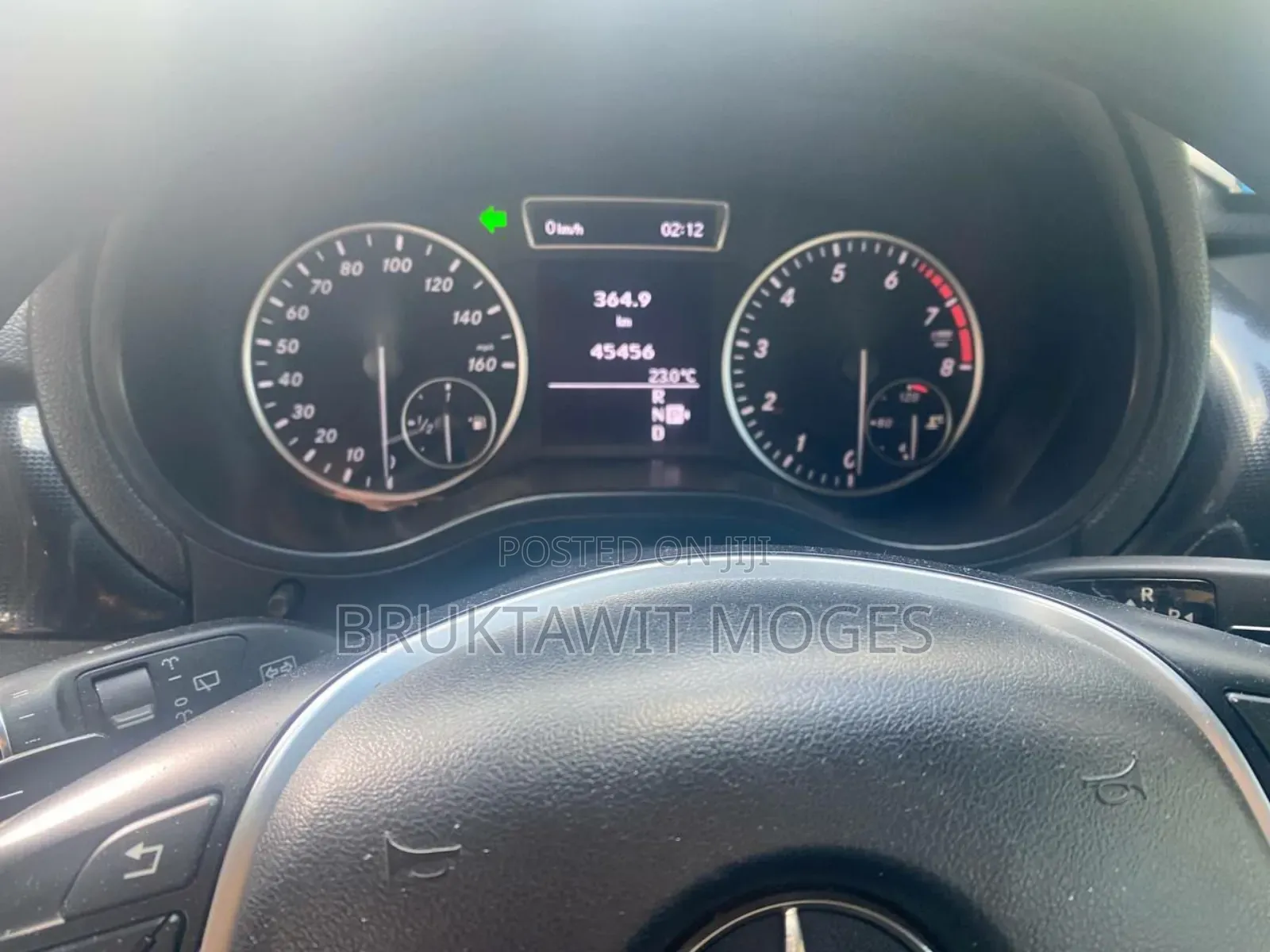 Mercedes-Benz C200 2012 Beige