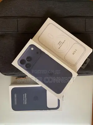 New Apple iPhone 17 Pro Max 256 GB Blue