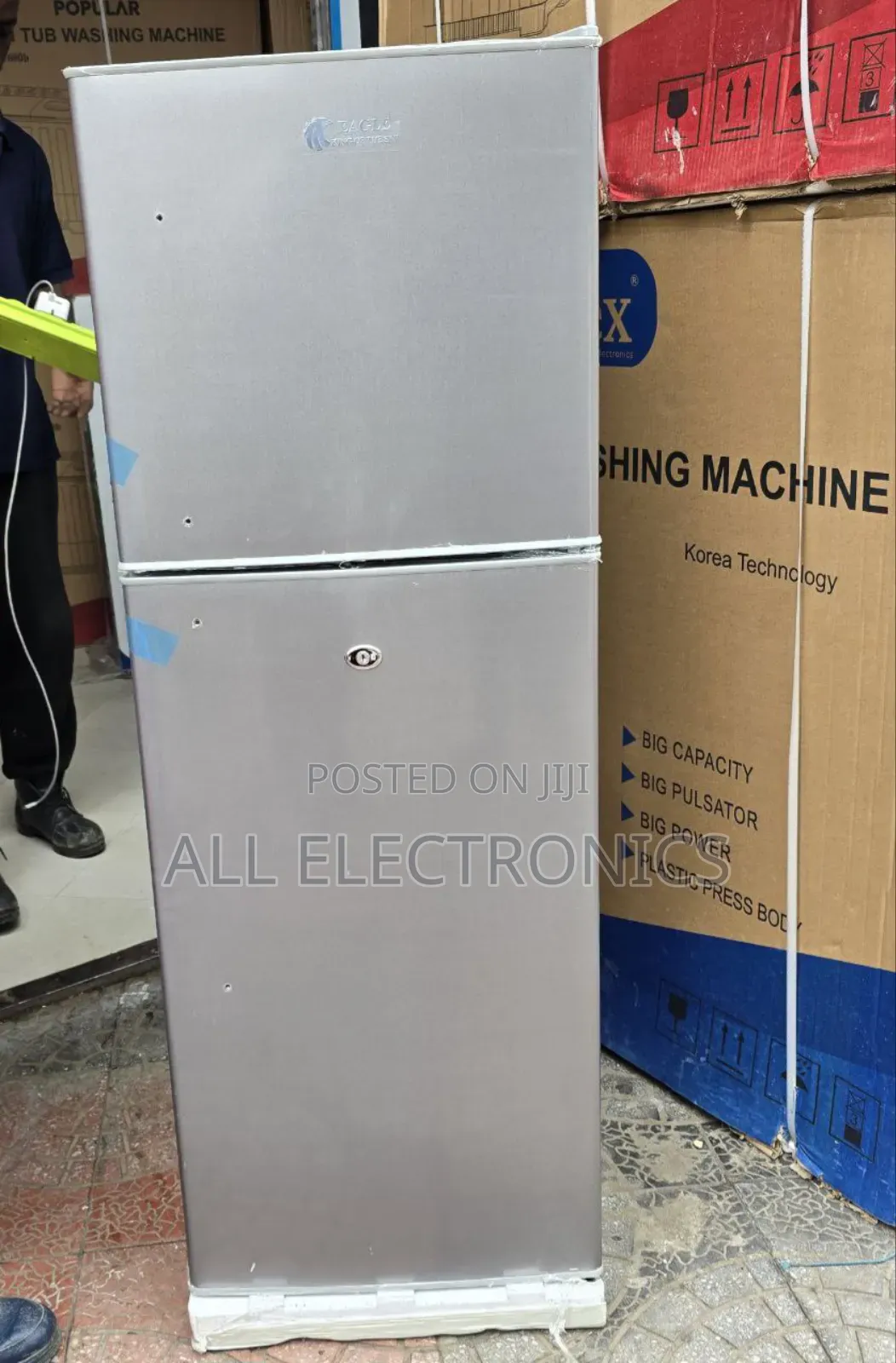 Egel 350 Refrigerator