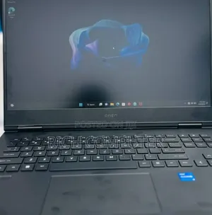 New Laptop HP OmniBook 5 16" 16GB Intel Core I5 SSD 512GB