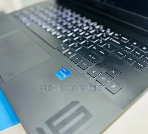 New Laptop HP OmniBook 5 16" 16GB Intel Core I5 SSD 512GB