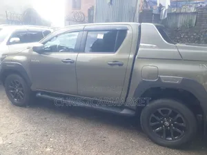 Toyota Hilux Revo Double Cab Deisel 2.8 AWD 2022 Gray