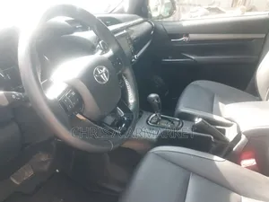 Toyota Hilux Revo Double Cab Deisel 2.8 AWD 2022 Gray