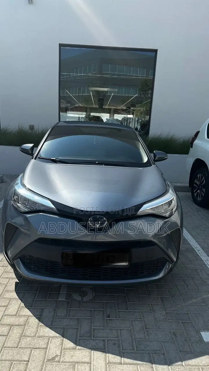 New Toyota C-HR 2024 Gray