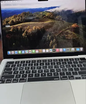Photo - New Laptop Apple MacBook Air 2023 M2 8GB Intel Core I7 SSD 512GB