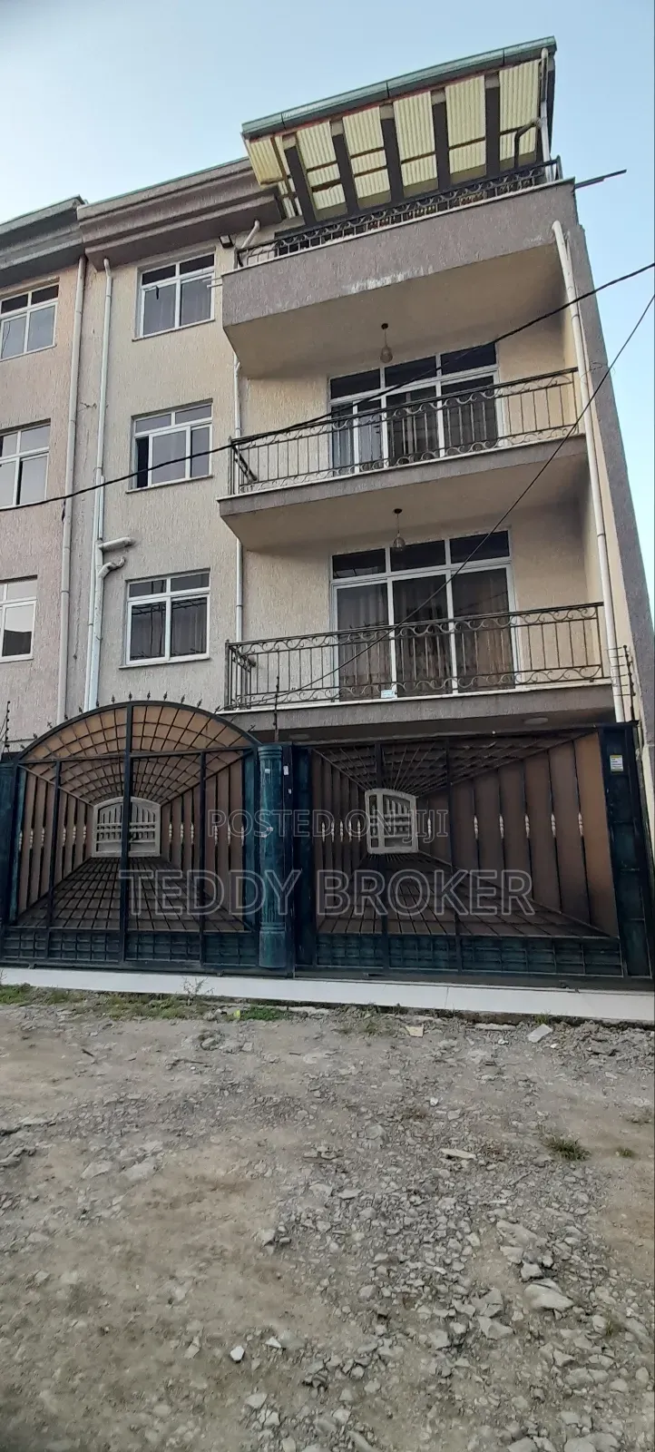 7bdrm House in Haile Garment, Nifas Silk-Lafto for sale