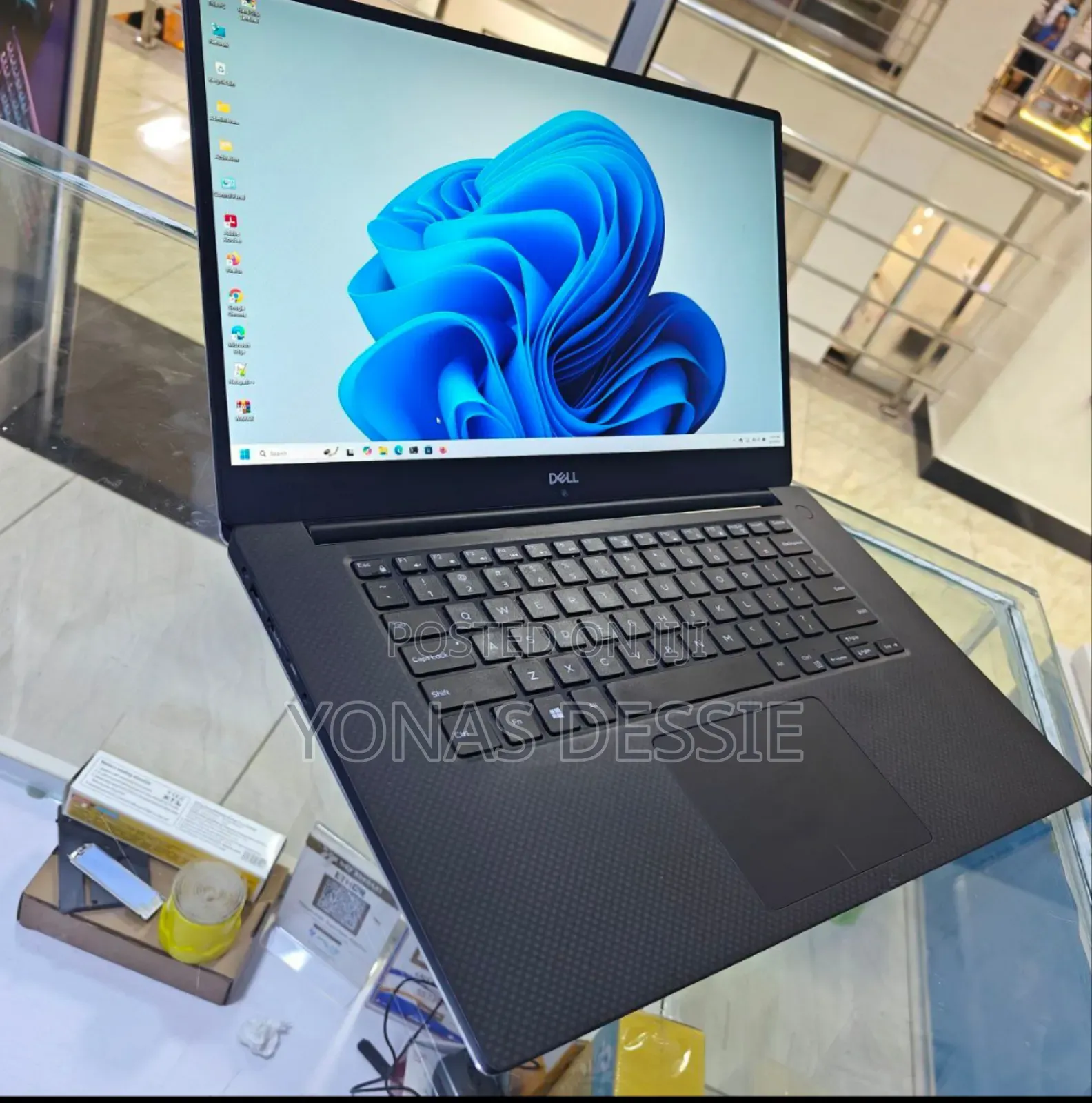 New Laptop Dell Precision M6800 32GB Intel Core I7 SSD 1T