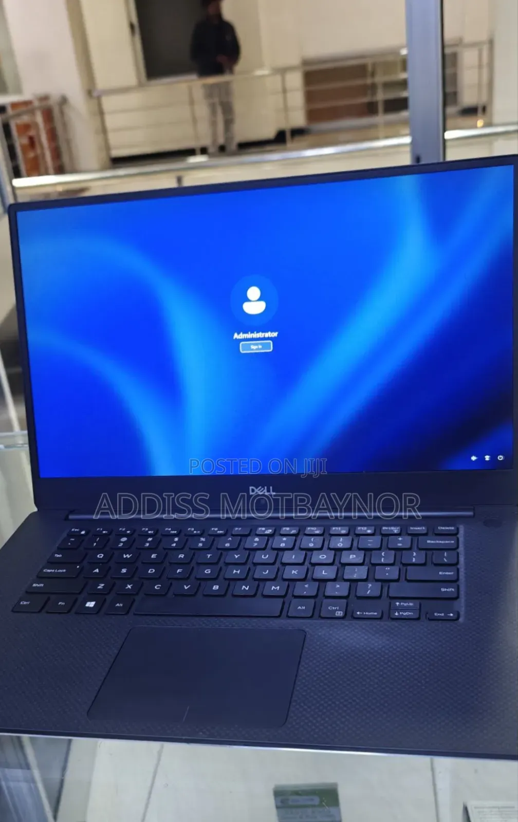 New Laptop Dell Precision 15 3520 16GB Intel Core I7 SSD 512GB