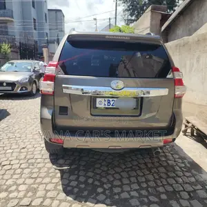 Toyota Land Cruiser 2015 Black