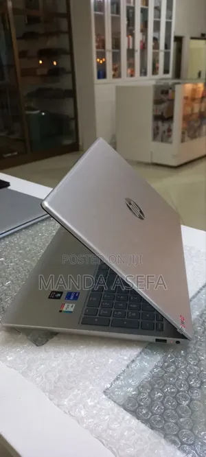 New Laptop HP Stream Notebook 16GB Intel Core I7 SSD 512GB