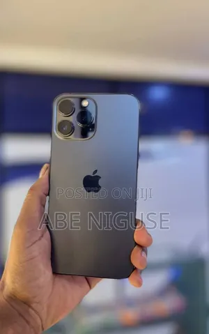 Photo - Apple iPhone 13 Pro Max 128 GB Gray