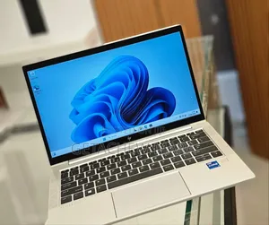 New Laptop HP EliteBook 830 G8 16GB Intel Core I7 SSD 512GB