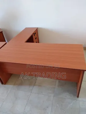 Photo - L Shape Manager Table