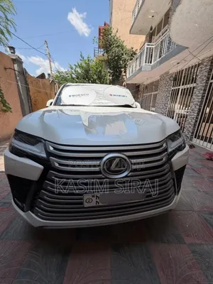 Photo - Lexus LX LX 600 2023 White
