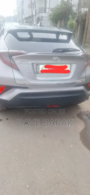 Toyota C-HR 2017 Silver